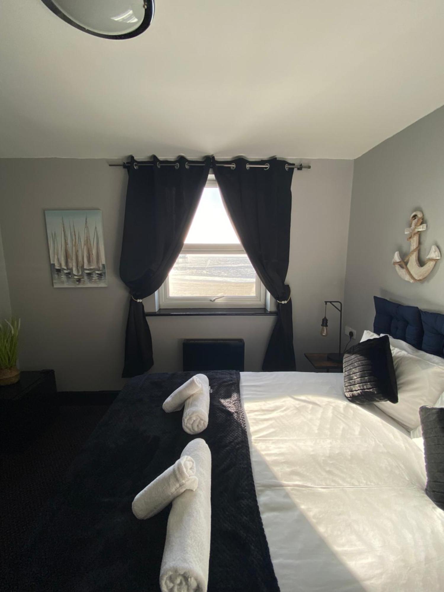 Bay View Rooms At Mentone Hotel Weston-super-Mare Dış mekan fotoğraf