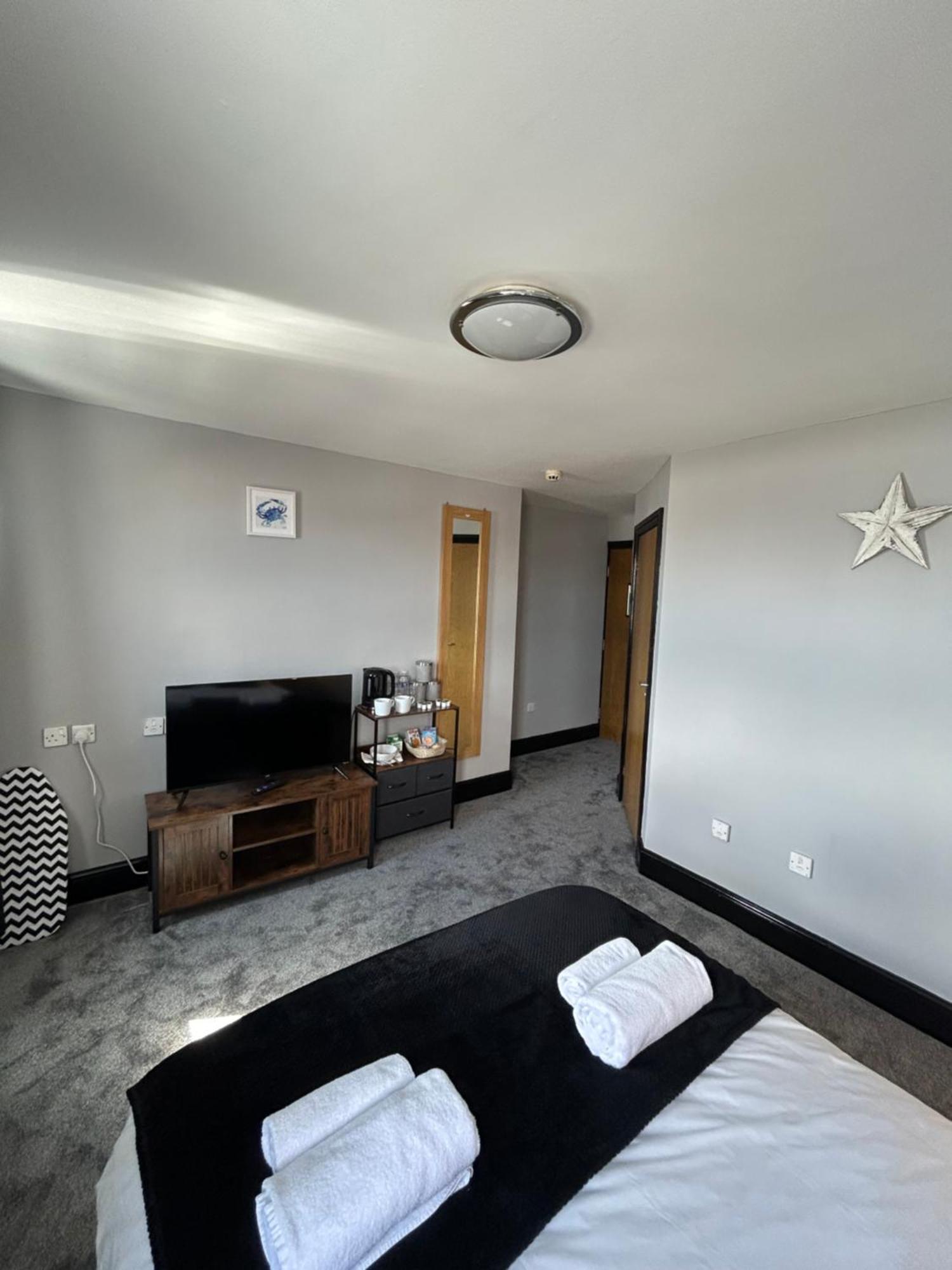 Bay View Rooms At Mentone Hotel Weston-super-Mare Dış mekan fotoğraf