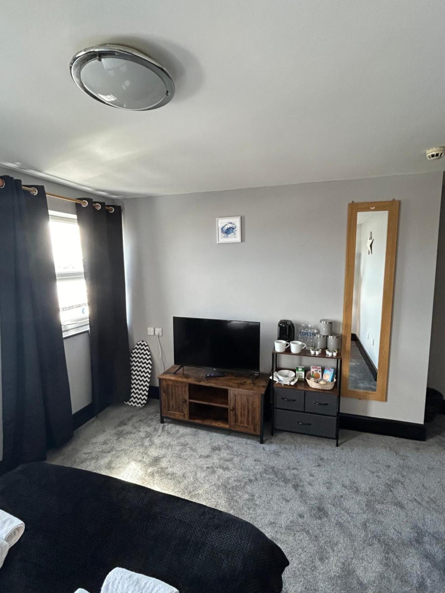 Bay View Rooms At Mentone Hotel Weston-super-Mare Dış mekan fotoğraf
