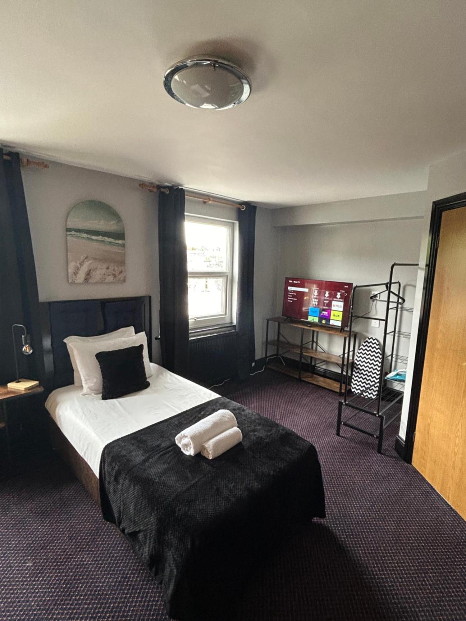 Bay View Rooms At Mentone Hotel Weston-super-Mare Dış mekan fotoğraf